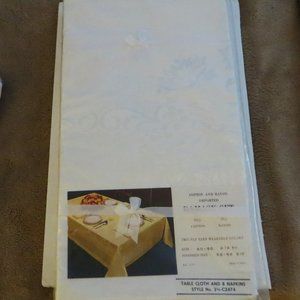 Imported From Japan Cotton And Rayon Damask Tablecloth And Napkins New In Pkg